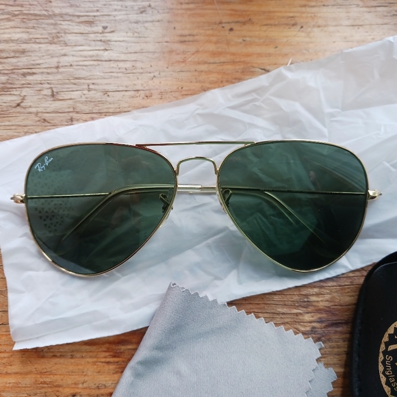 Unisex Rayban Aviators - Picture 2 of 10